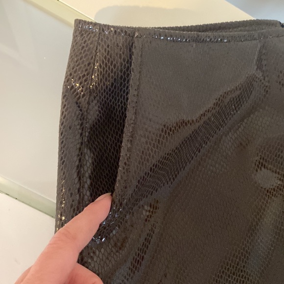 ESQUALO Olive Green/Brown Snake Skin Pattern Mini Skirt-Women’s Sz 6 - Picture 5 of 11
